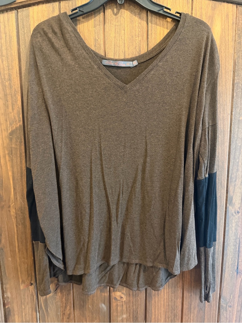 Feel The Piece Brown V-Neck Long Sleeve Top with Black Sleeve Panels